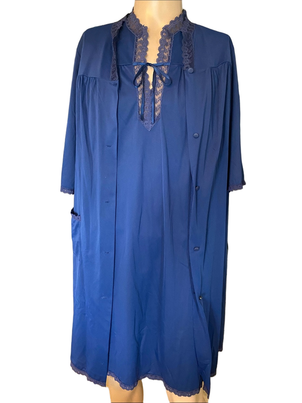 Shadow line vintage Women’s Navy Blue Lace-Trim Nightgown and Robe Set